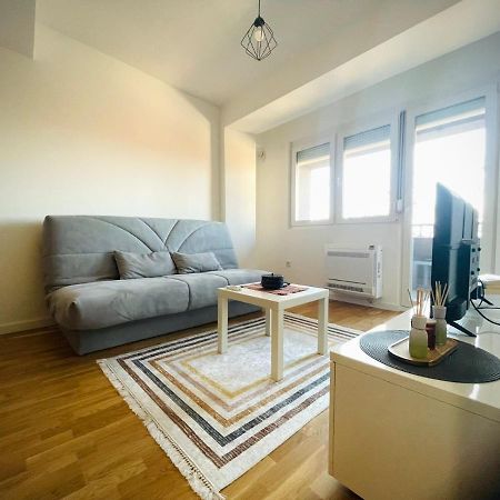 Apartman Nikol Kumanovo Bagian luar foto