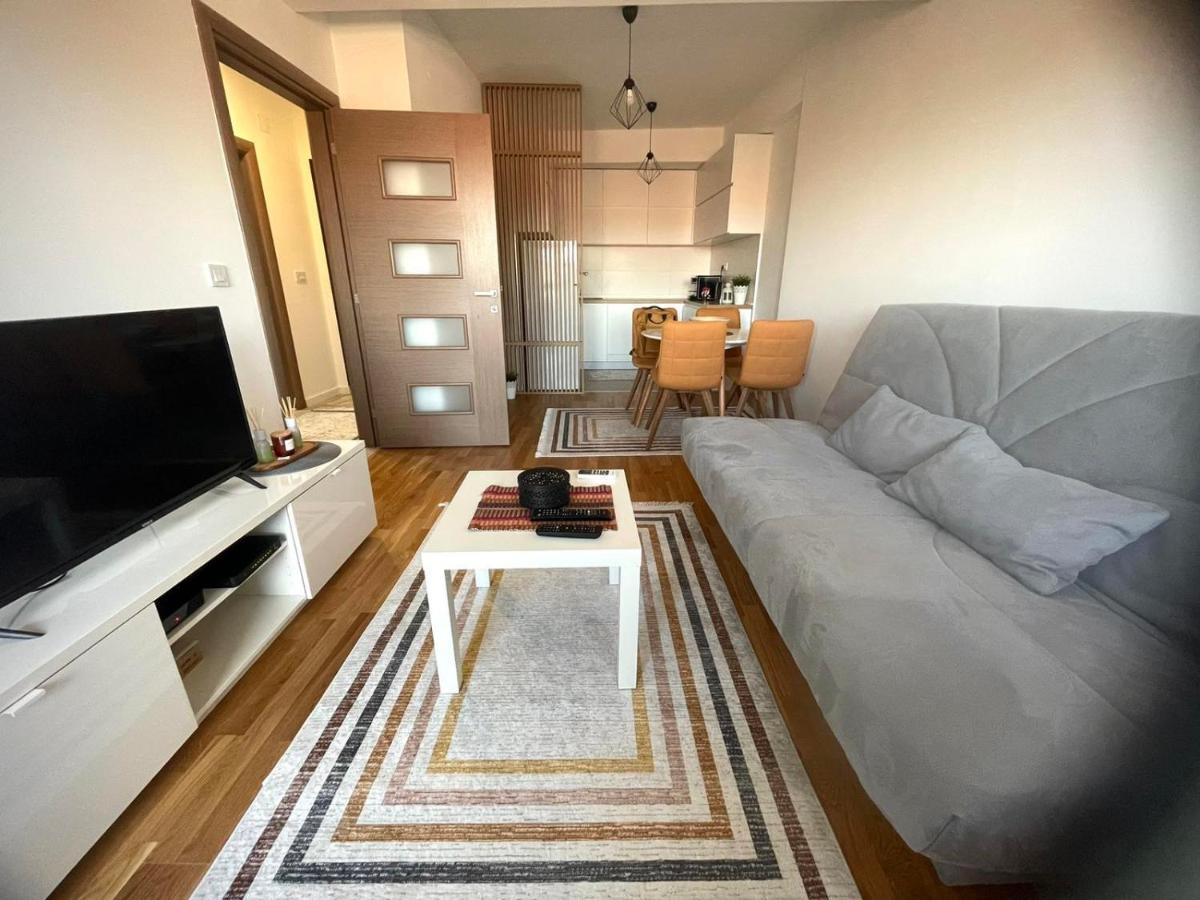 Apartman Nikol Kumanovo Bagian luar foto